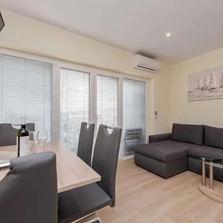 In Sukosan/zadar Riviera 7897 Apartment Sukosan