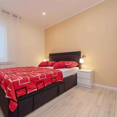 In - Zadar Riviera 7897 Apartman *