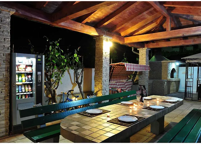 In - Zadar Riviera 7897 アパート *